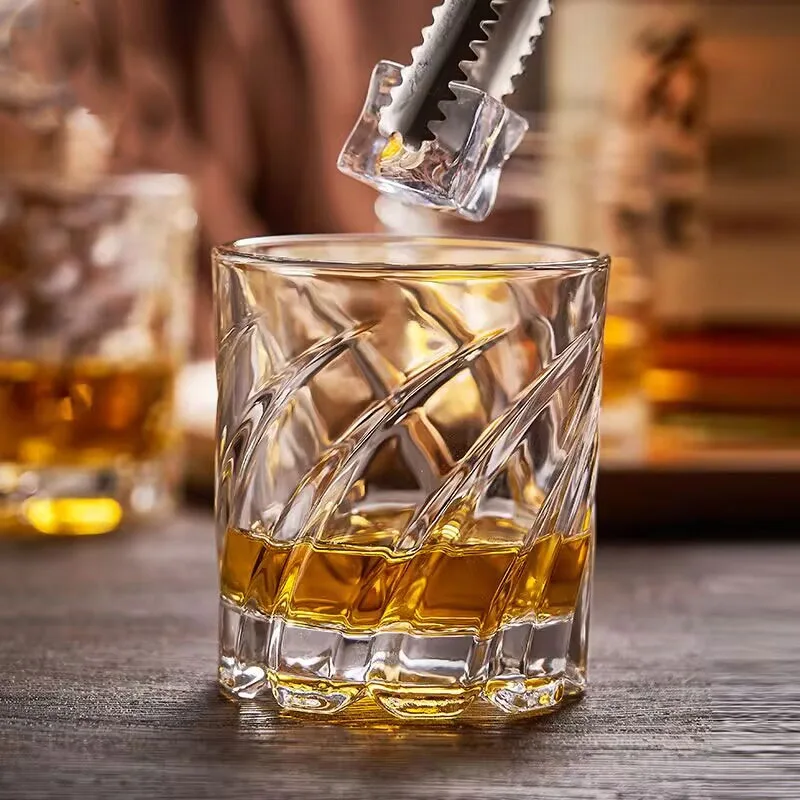 Verre à whisky en relief, haut - Wine Beer Spirits avis et prix